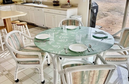 Port Byron House | On the banks of the Mississippi River with easy access to the Quad Cities.