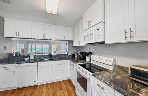 Inlet Beach Condo | On the Beach - 2 Br townhouse by RedAwning