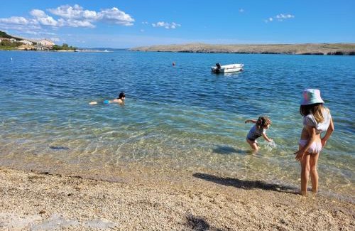 Dinjiska Apartment | On the beach apartments PAG