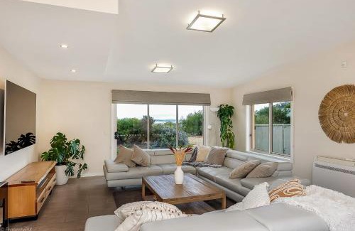 Connellys Marsh House | On the Beach at Connellys