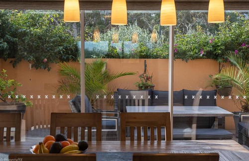 Connellys Marsh House | On the Beach at Connellys