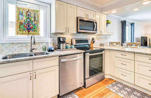 Surfside Beach Condo | On-The-Beach Escape: Oceanfront in Surfside!