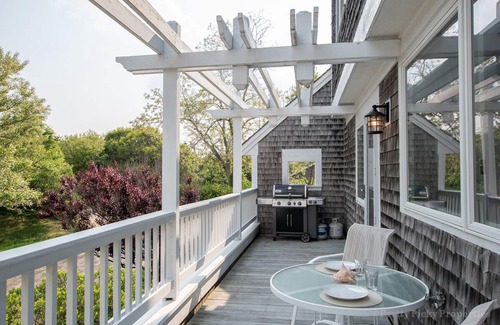 Brewster House | On the Beach in Brewster, Sensational Sunsets: 050-BR