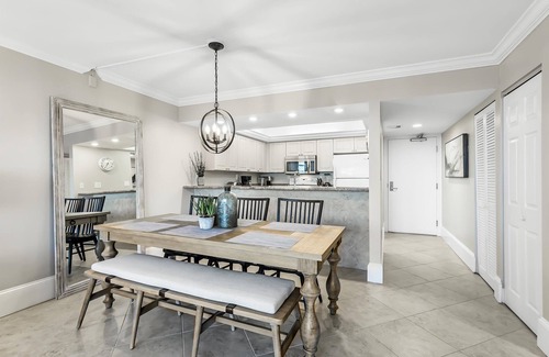 Sanibel Condo | On the Beach, Sundial of Sanibel-Gulf View Premium Condo, G-401- Sleeps 6.