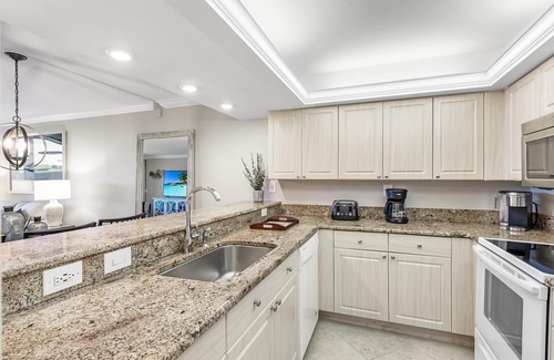 Sanibel Condo | On the Beach, Sundial of Sanibel-Gulf View Premium Condo, G-401- Sleeps 6.