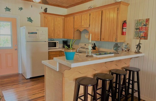 Spanish Wells Cottage | ON THE BEACH w/Kayaks, Paddleboard, Amazing Beach Views throughout