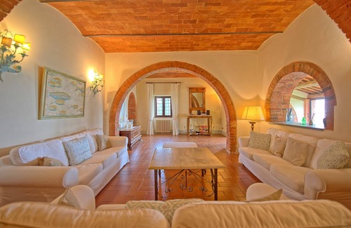 Mondragone House | On the coast of the Tyrrhenian Sea combined