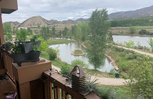 New Castle Condo | On the Colorado River and River View Park trail.