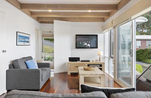 Lorne House | On The Deck