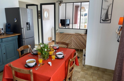 Plobannalec-Lesconil House | ON THE DUNE AT LESCONIL. 100 M BEACH. SEA VIEW. ALL ON FOOT! 3 *