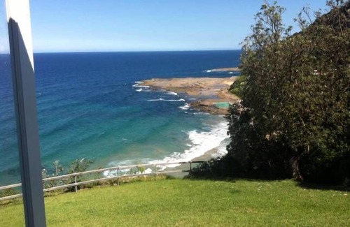 Coalcliff House | ON THE EDGE COALCLIFF