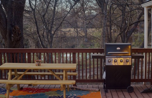 Leakey Cottage | On the Frio River