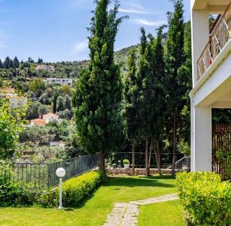 Ano Chalikas Apartment | On The Hill