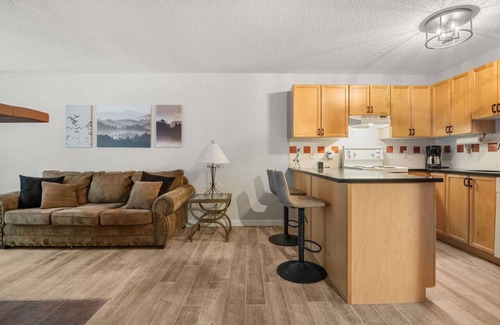 East Kootenay Apartment | On the Horizon | Slope-Side | Pets | Ground-Level