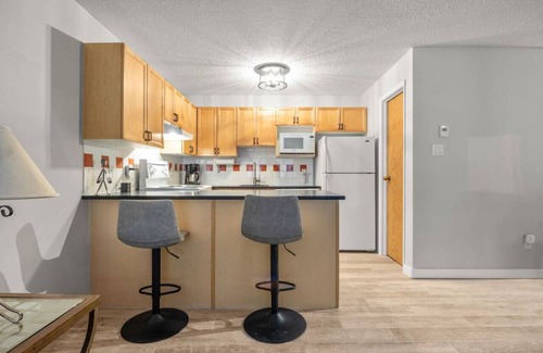East Kootenay Apartment | On the Horizon | Slope-Side | Pets | Ground-Level