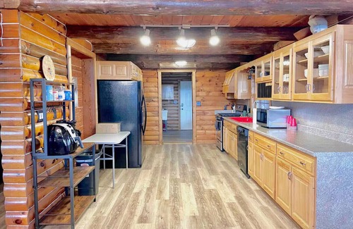 Bladensburg Cabin | On The Knob - Mohican Cabin Retreat