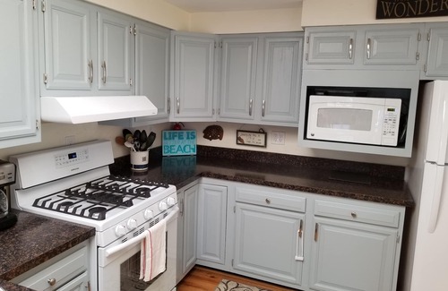 Colonial Beach House | On The Point, Spacious Home ! You will Love the Sunroom, The Decor and Location!
