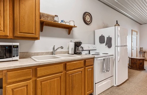 Burt County House | On the River | 5 beds | Peaceful