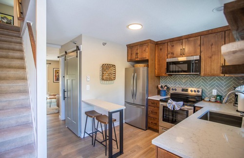 Estes Park Condo | On the River, Downtown Estes Park, Close to RMNP Entrance