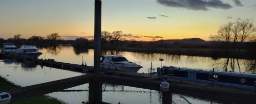 Forest of Dean House | On the river Severn - Severnside Boat & Caravan Park, Caravan 9