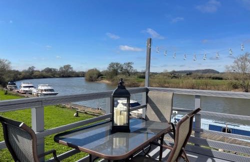 Forest of Dean House | On the river Severn - Severnside Boat & Caravan Park, Caravan 9