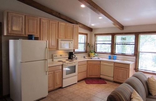 Hunt House | On the river with great fishing, swimming, canoeing and hiking up a 250' hillnn