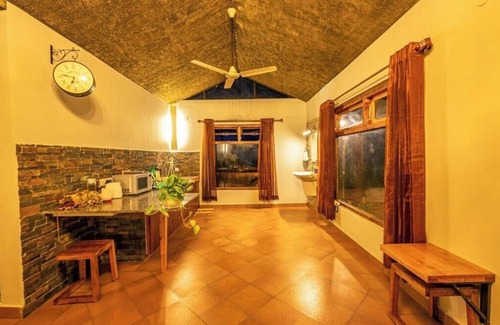 Elappara House | On The Rocks Vagamon