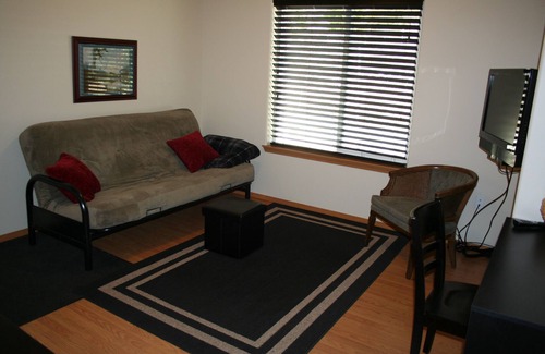 Bonners Ferry House | On the Selkirk Loop & the route to Banff or Glacier, just off US 95 and 2