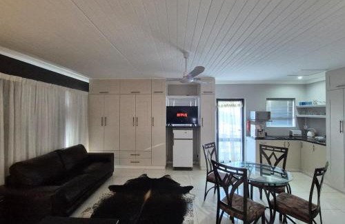 Riebeek Kasteel House | On The Square Accommodation