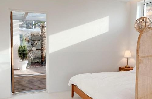 Geoje House | On the Sunset Mansion