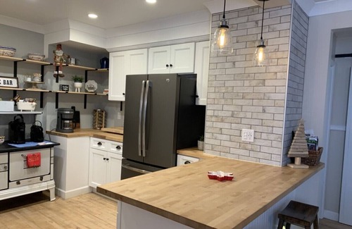 Ironwood House | On the Trail-Cedar Sauna & Close to Ski & Trails