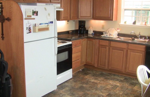 Hitchcock House | On The water, .Away from Noise, WI-FI, Wheelchair ramp. Minutes from Galveston.