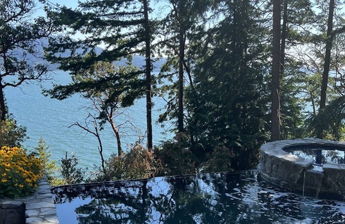 Bowen Island House | On the Water, in the Woods, a Red Cedar Log Cabin