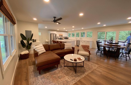 Estill Springs House | On the Water w/Private Dock, Entire Home, sleeps up to 14