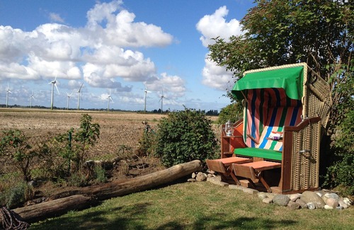 Marienleuchte House | On the wildly romantic natural beach, enchanting view, cozy with stove, sauna