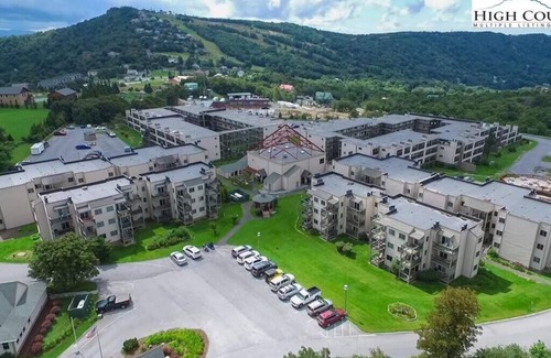 Banner Elk Apartment | On Top Of Everything at Beech
