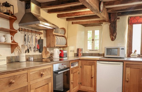 Penrith Cottage | ONA ASH, pet friendly, character holiday cottage in Kirkoswald