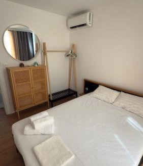 Psathopirgos Villa | Ona Villa