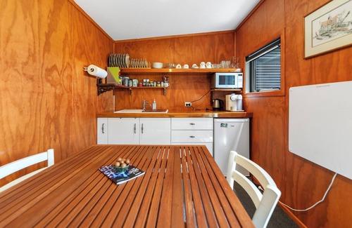 Onaero House | Onaeros Cute Little Cottages - Taranaki Retreat