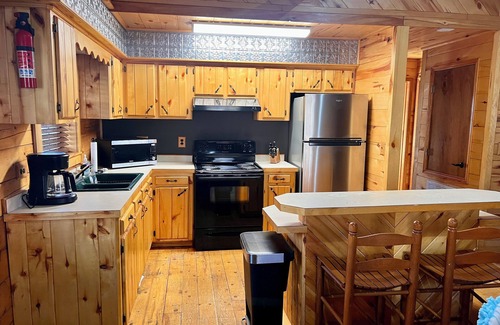 Negreet Cabin | Once a Part of the Beloved Shady Oak Lodge - Cabin 2, 4 beds w/Boat Ramp
