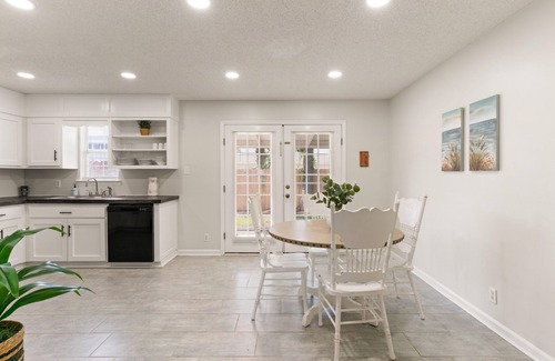 Brunswick House | Once Upon a Tide | 3 Bed, 2 Bath