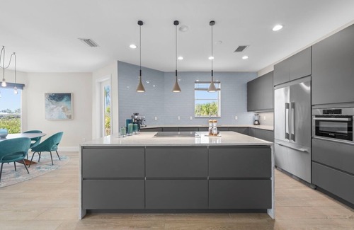 Beachview Country Club Estates House | Once Upon A Tide: Renovated Beachview Pool Home!