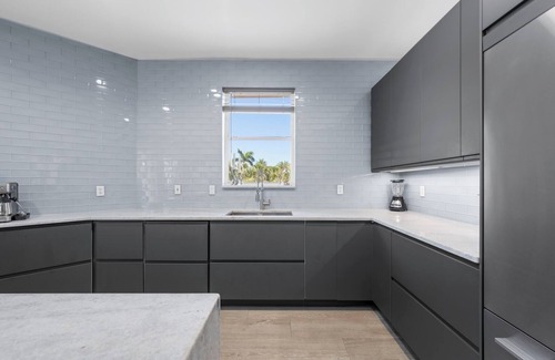 Beachview Country Club Estates House | Once Upon A Tide: Renovated Beachview Pool Home!