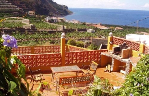 Hermigua Villa | ONDINA RURAL HOUSE "A" FREE WIFI AND NATURAL POOLS