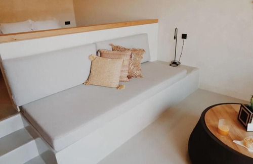 Perissa Apartment | One and Only Beachfront Rooms