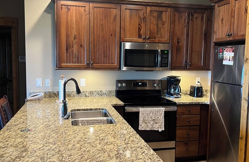 Gatlinburg Resort | One-Bdrm Deluxe Villa at Westgate Smoky Mountain Resort - Sleeps up to 4