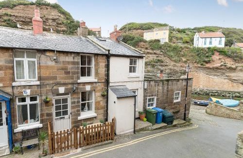 Staithes House | One Beckside Cottage