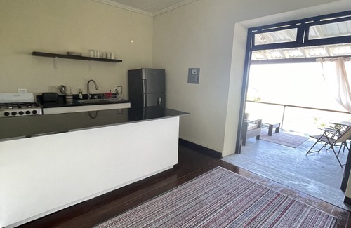 Gibbs Bay Apartment | One bed apartment with expansive ocean view