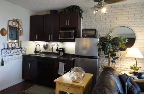 Conway Condo | One Bed, With Kitchenette, Bathroom.