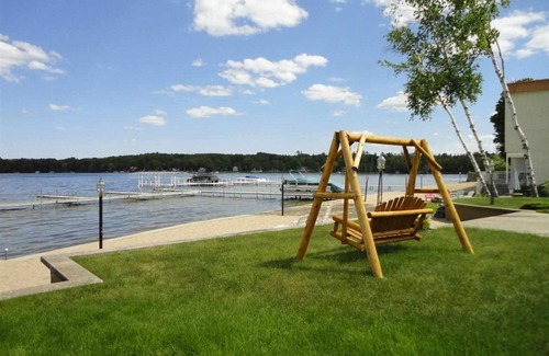 Conway Condo | One Bed, With Kitchenette, Bathroom.